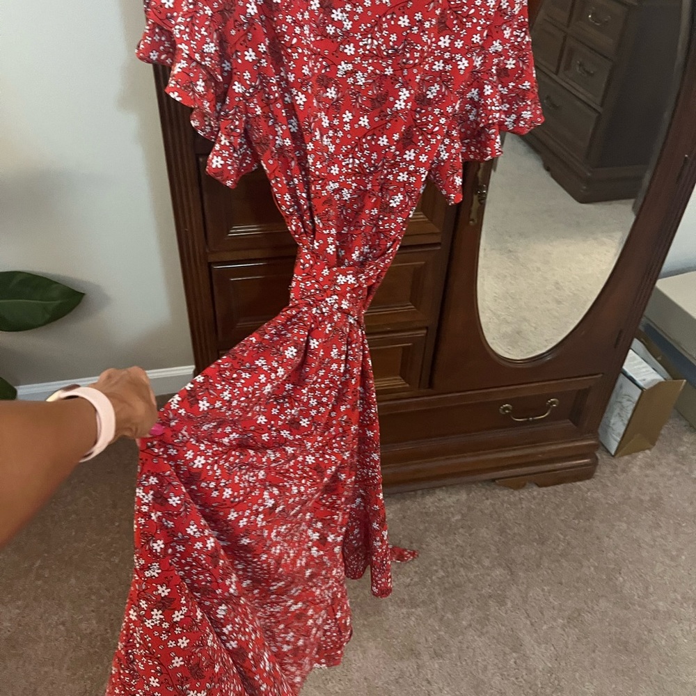 Flutter sleeve wrap dress, M - Picture 2 of 4